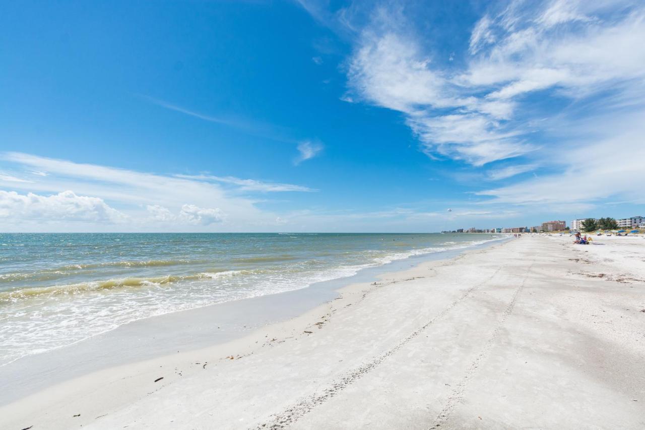 256 Surf Song Resort St. Pete Beach Exterior photo